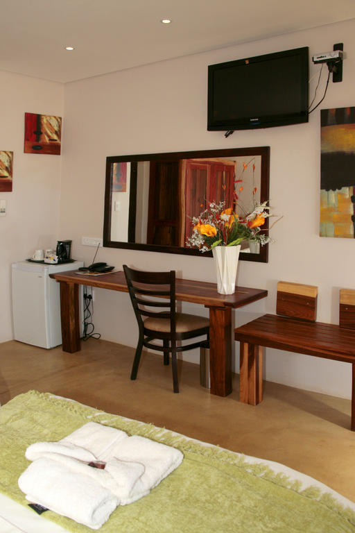 Cest Si Bon Hotel Otjiwarongo Phòng bức ảnh