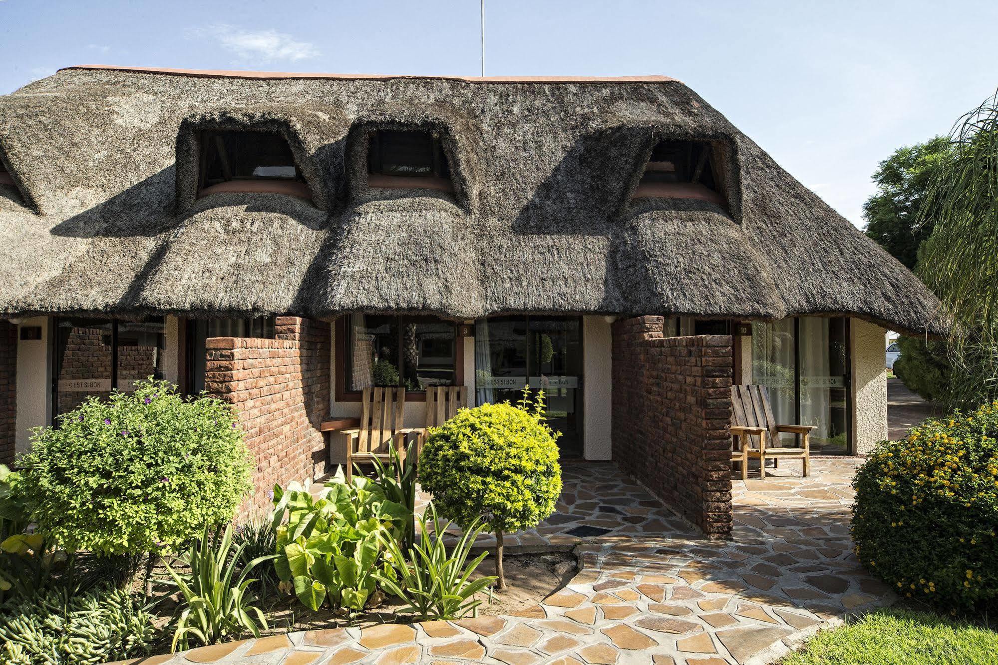 Cest Si Bon Hotel Otjiwarongo Ngoại thất bức ảnh