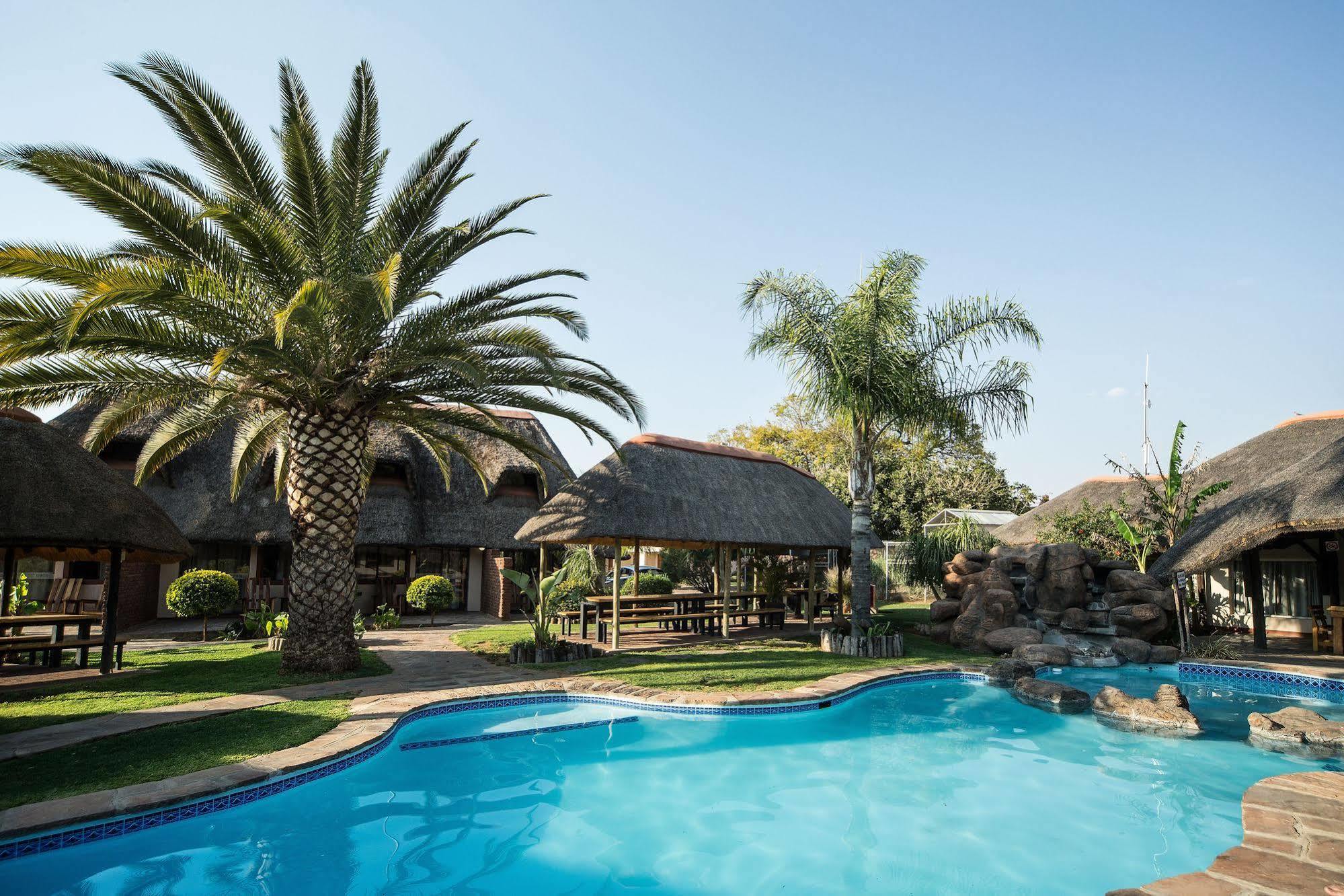 Cest Si Bon Hotel Otjiwarongo Ngoại thất bức ảnh