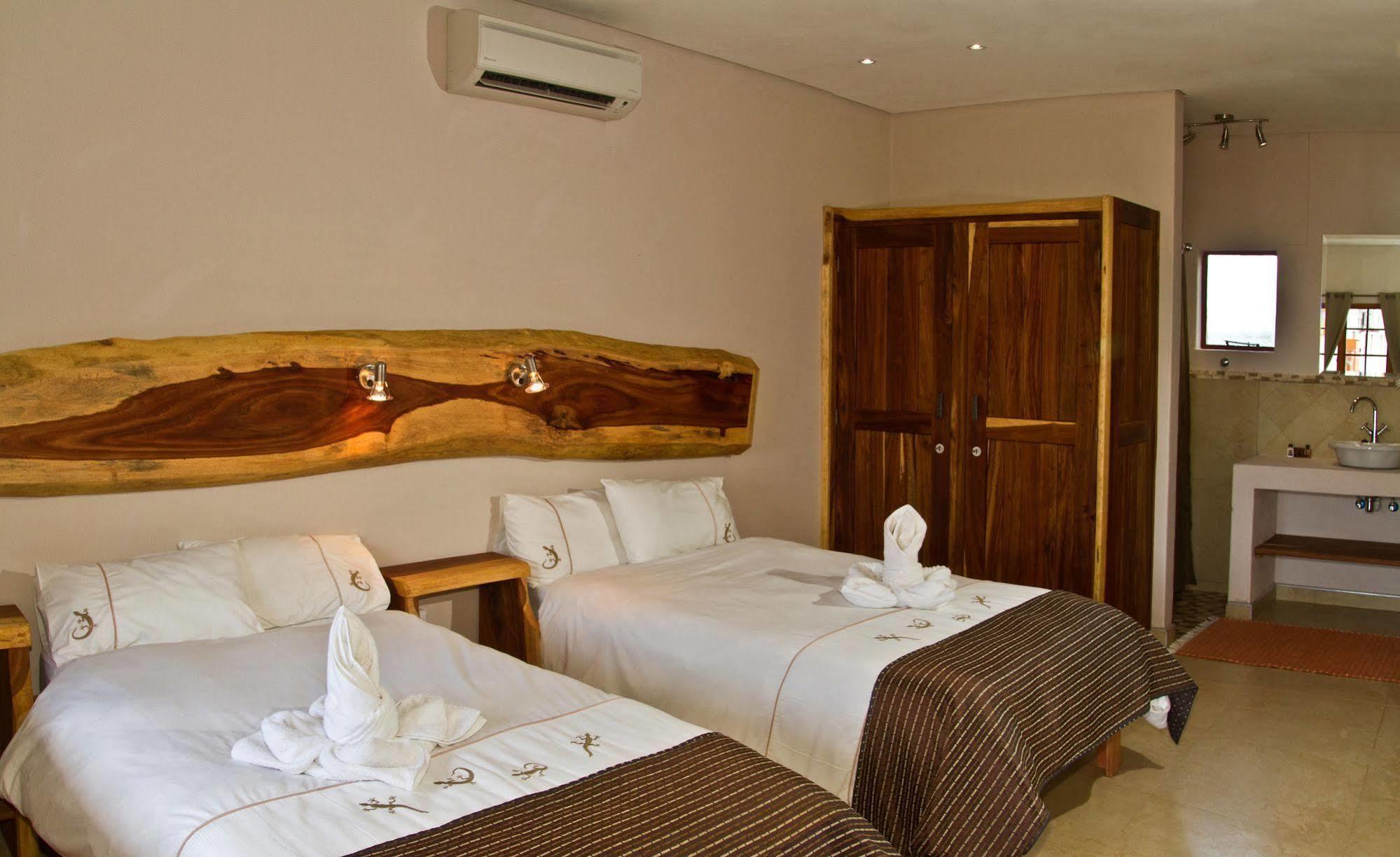 Cest Si Bon Hotel Otjiwarongo Ngoại thất bức ảnh