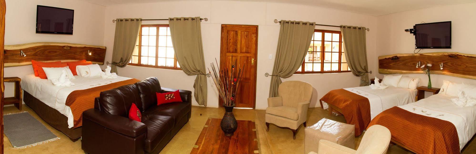 Cest Si Bon Hotel Otjiwarongo Ngoại thất bức ảnh
