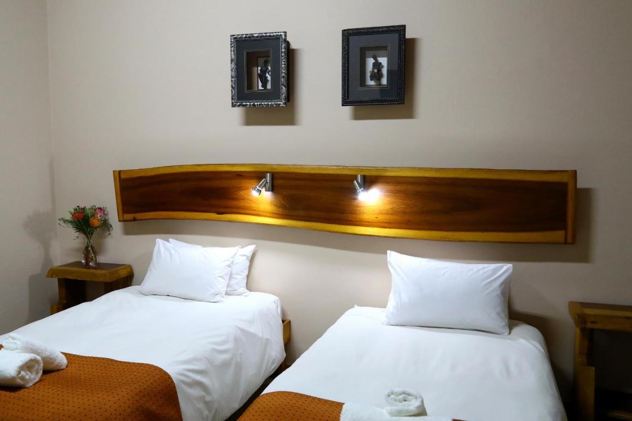 Cest Si Bon Hotel Otjiwarongo Ngoại thất bức ảnh